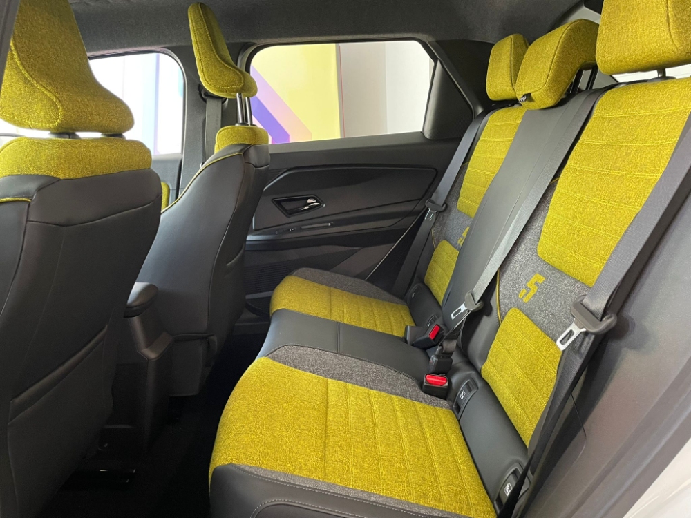 Renault 5 E-Tech 150 Comfort Range Iconic Five foto 19